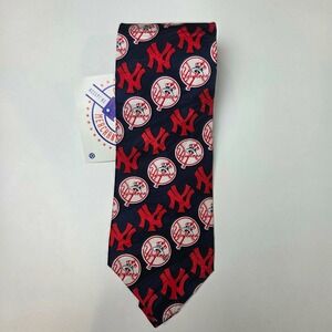 New York Yankees Logo RM Sports 100% Silk Necktie MLB Baseball Vintage 1995